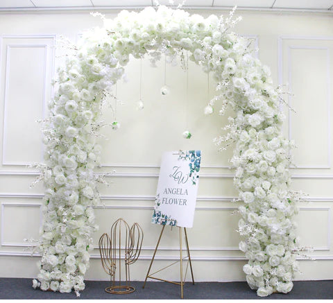 Arche fleurie élégante avec étagère arquée : proposition, mariage,  décoration de fiançailles
